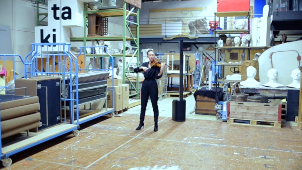 Bow;  / « Les Valseuses »